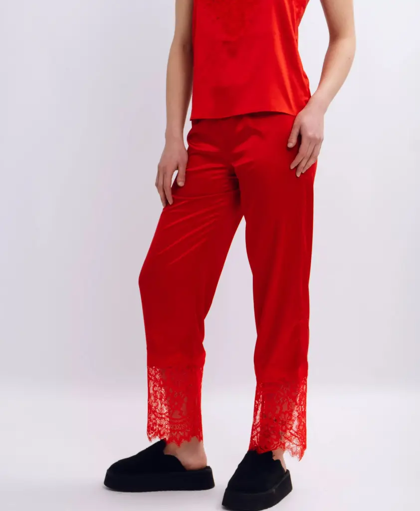 red-pj-set-7.webp
