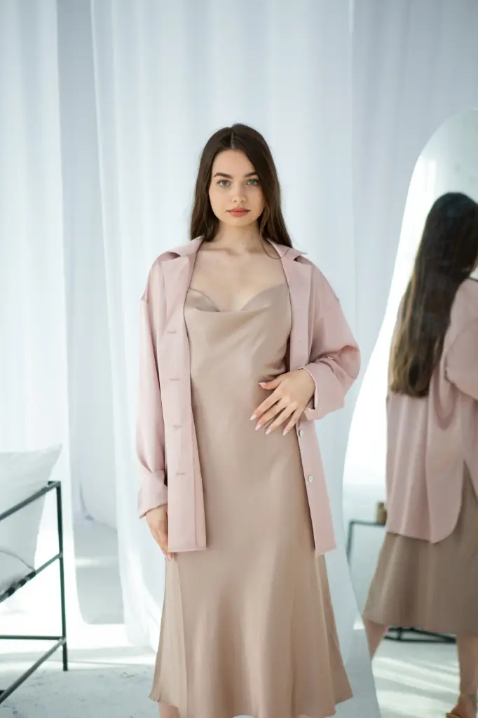 Шовкова темно-бежева сукня-комбінація "Ірен" мід